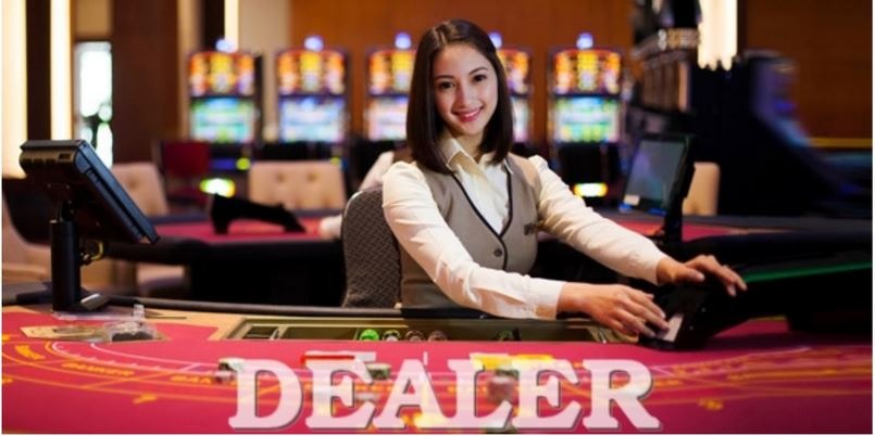 Dealer Là Ai? Vai Trò Và Tố Chất Của Một Dealer Tại Casino